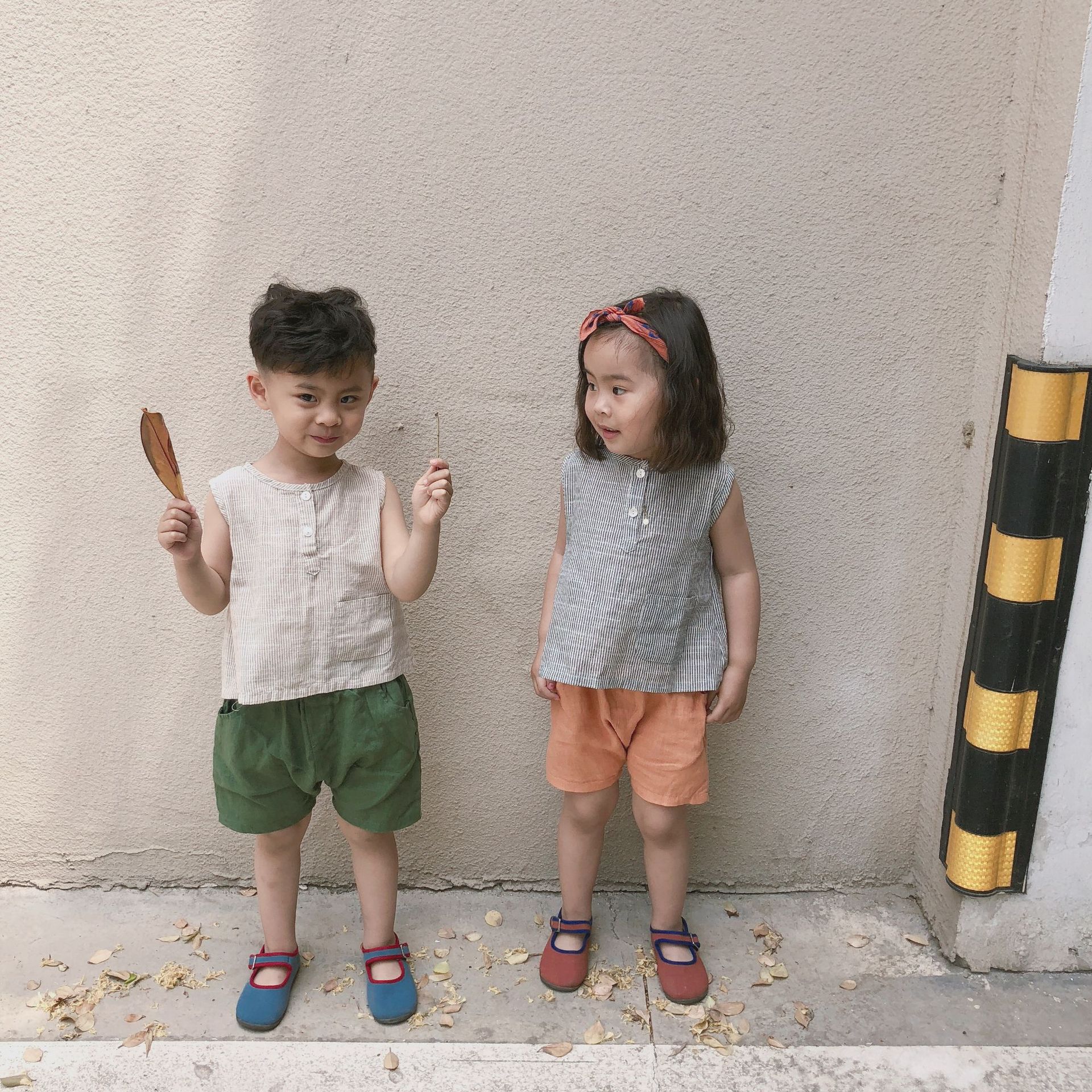 Korean Style Summer Children's Cotton And Linen Sleeveless Back Slit Vertical Stripe Vest