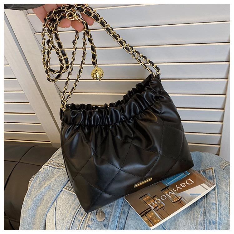 Black Crossbody Bag A Fashion Must-Have
