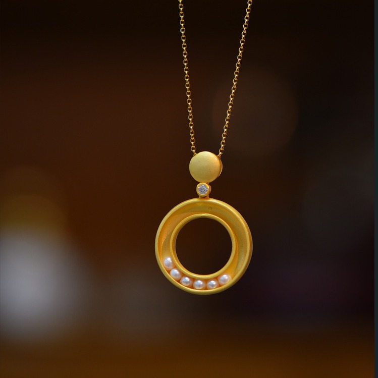 Smiling Sterling Silver Pearl Necklace