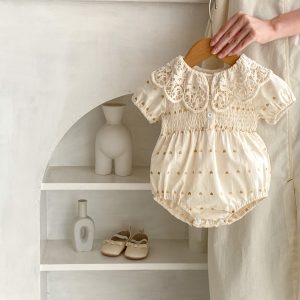 Big Lace Lapel Heart Printing Short Sleeved Kazakhstan Young Baby Girl Onesie Jumpsuit