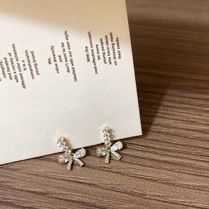 Sparking Zirconium Bow Stud Earrings Women