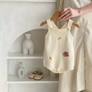 Autumn Baby Rabbit Radish Embroidery Knitted Jacket